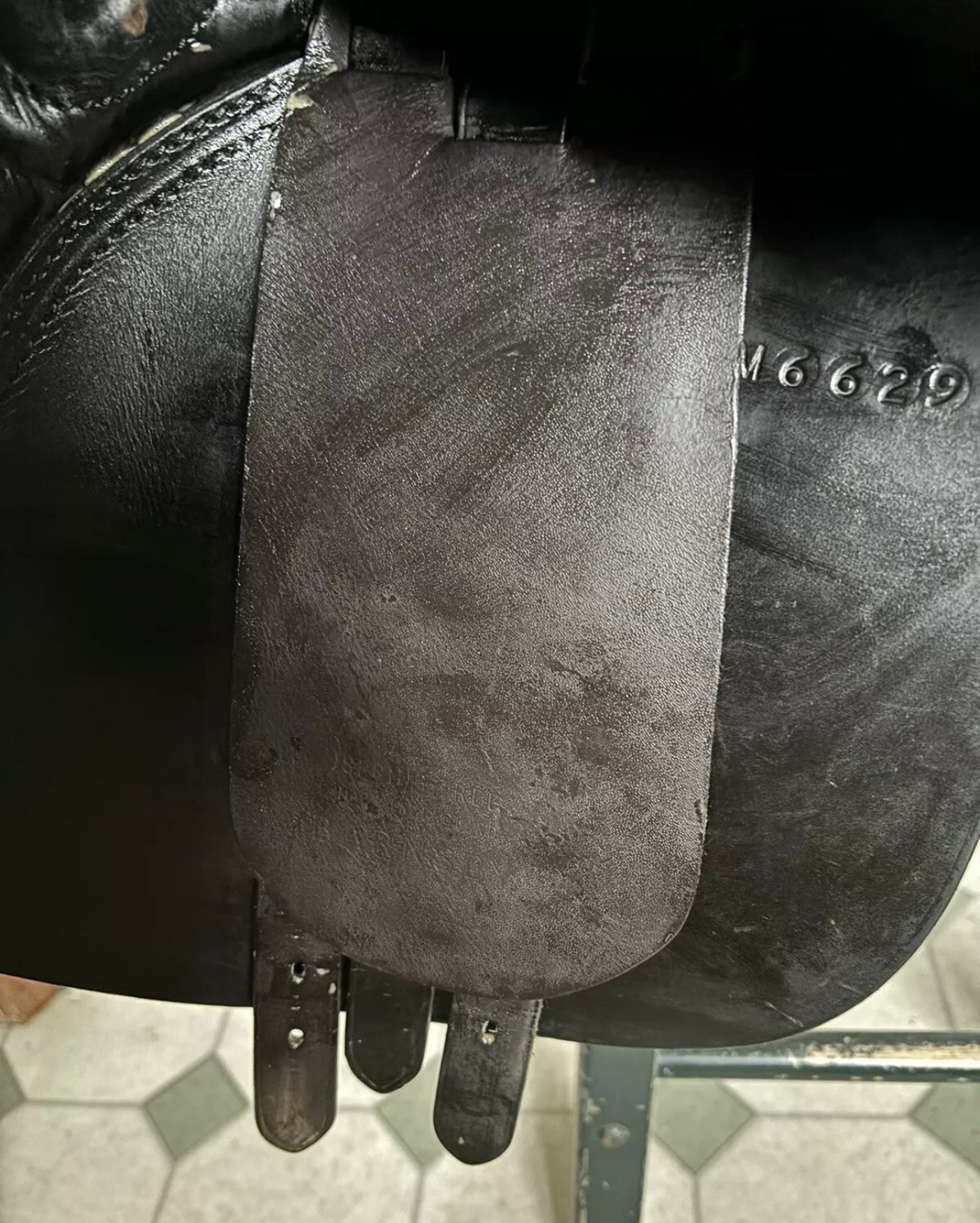 ZPL08 - Black Cliff Barnsby GP Saddle 17.5" Medium Fit