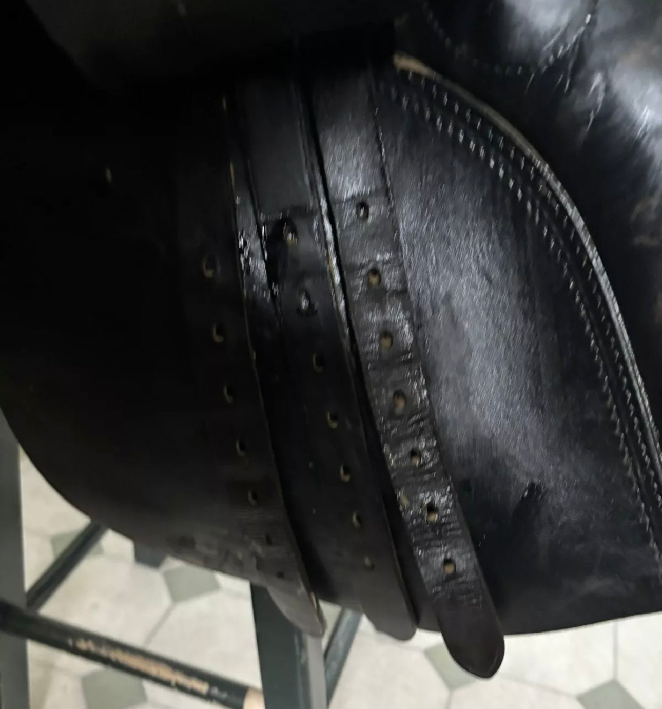 ZPL08 - Black Cliff Barnsby GP Saddle 17.5" Medium Fit