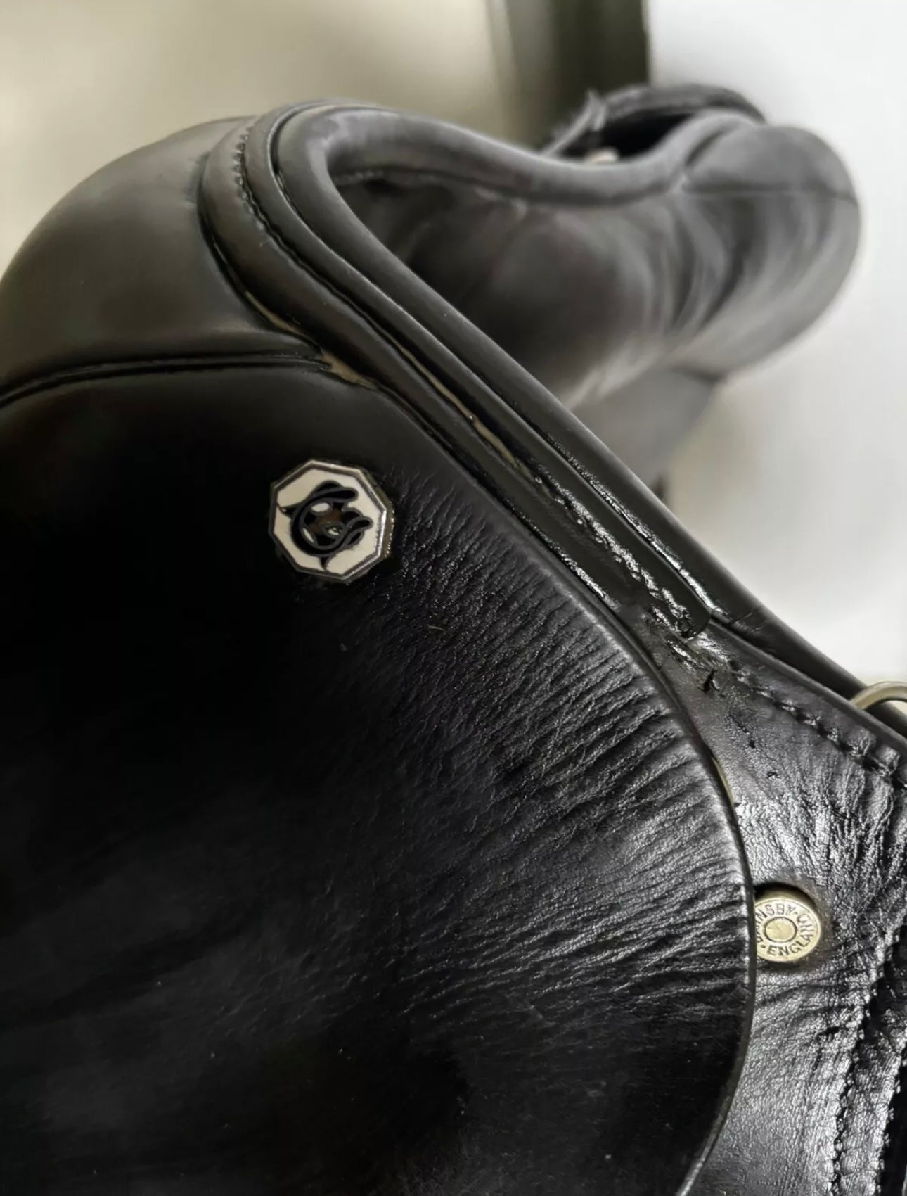 ZPL08 - Black Cliff Barnsby GP Saddle 17.5" Medium Fit