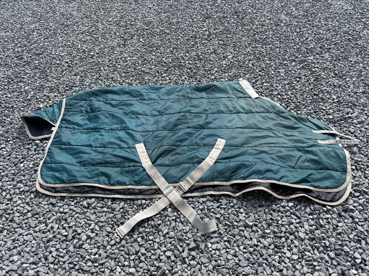 ZPL18 - Shires Tempest 200 Stable Rug 5'9" Teal