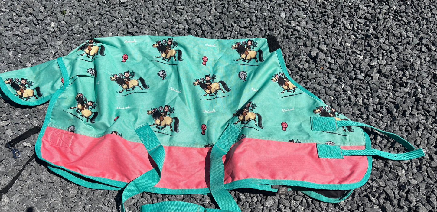 ZPL11 - PRELOVED Thelwell Stormx HY Pony Lightweight Turnout Rug 3'9"